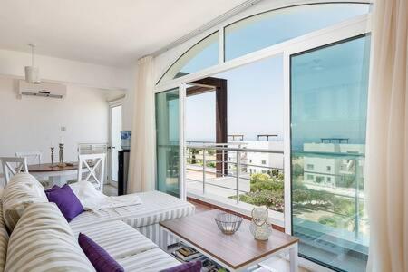 Joya Cyprus Mermaid Penthouse Apartment Agios Amvrosios  Zewnętrze zdjęcie
