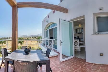 Joya Cyprus Mermaid Penthouse Apartment Agios Amvrosios  Zewnętrze zdjęcie